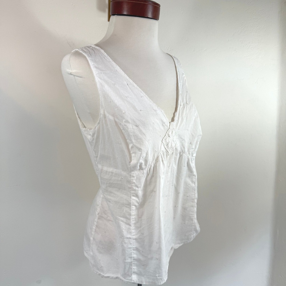 The Limited White Crochet Lace Sequin Tank Top V-Neck Cotton Cottage Coastal M - Picture 4 of 13